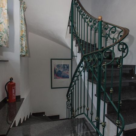 Moselland Hotel Im Enderttal Zum Onkel Willi Cochem Esterno foto