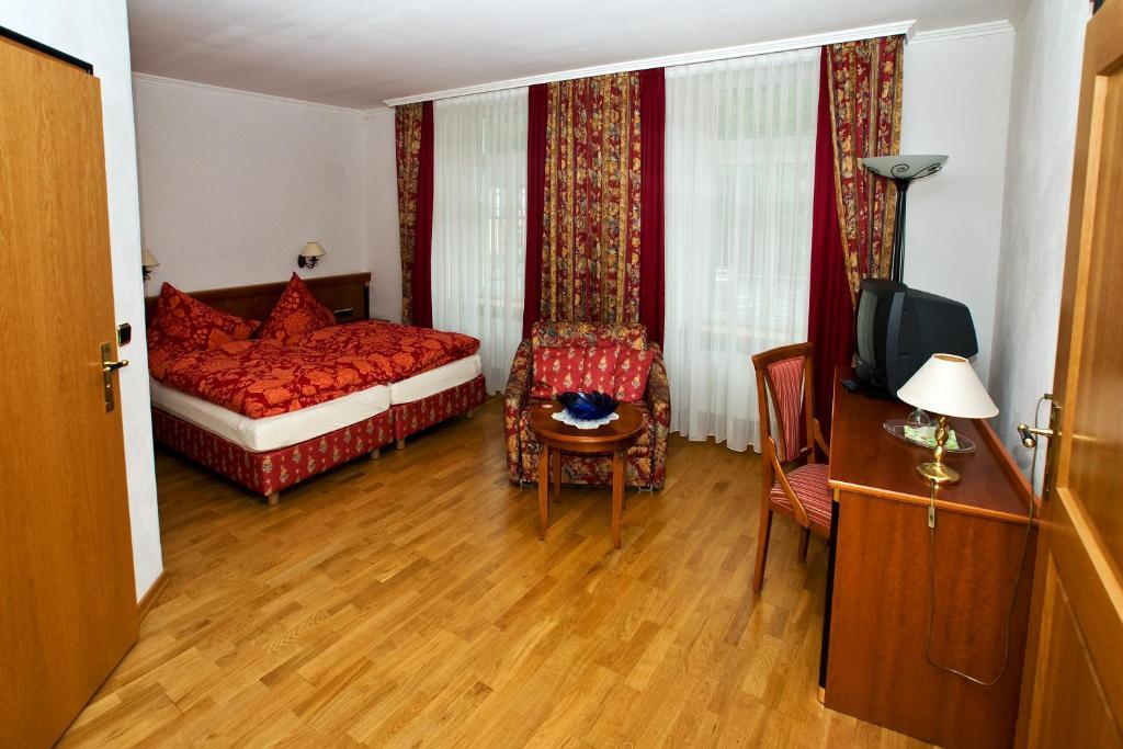 Moselland Hotel Im Enderttal Zum Onkel Willi Cochem Camera foto
