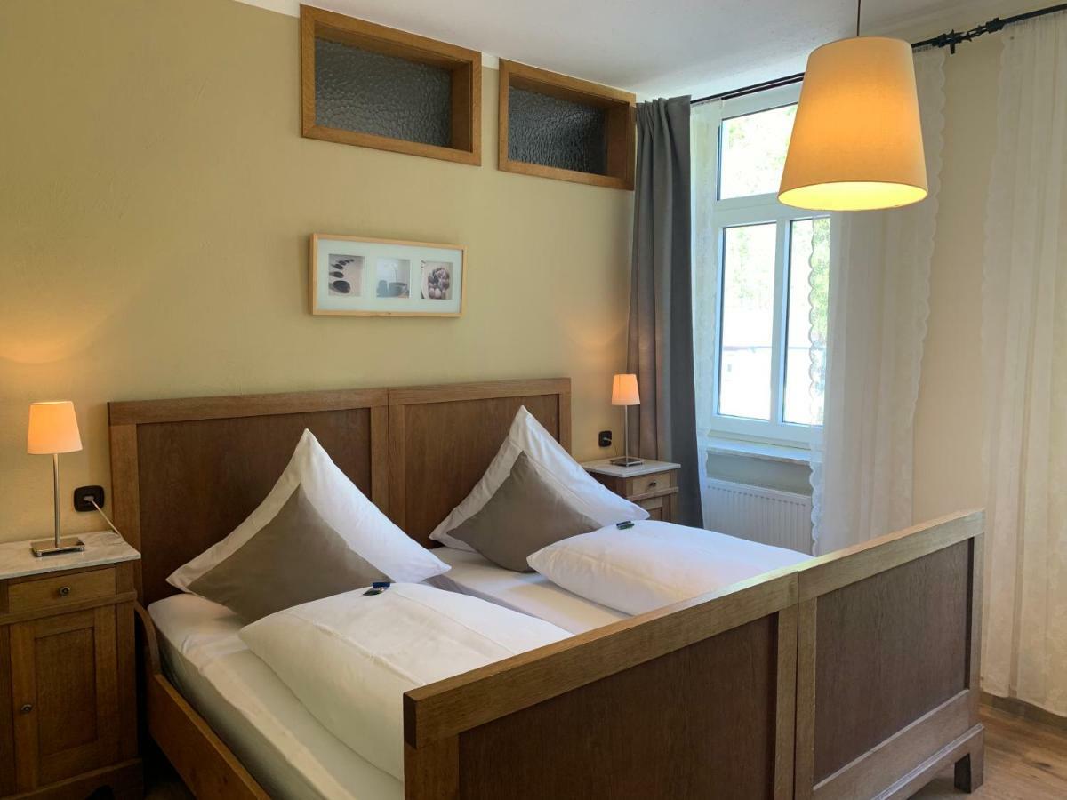 Moselland Hotel Im Enderttal Zum Onkel Willi Cochem Esterno foto